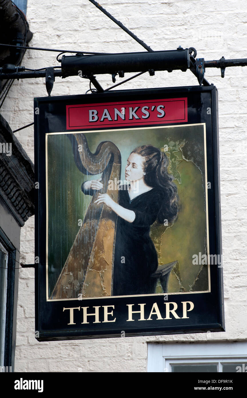 The Harp pub sign, Bridgnorth, Shropshire, England, UK Stock Photo