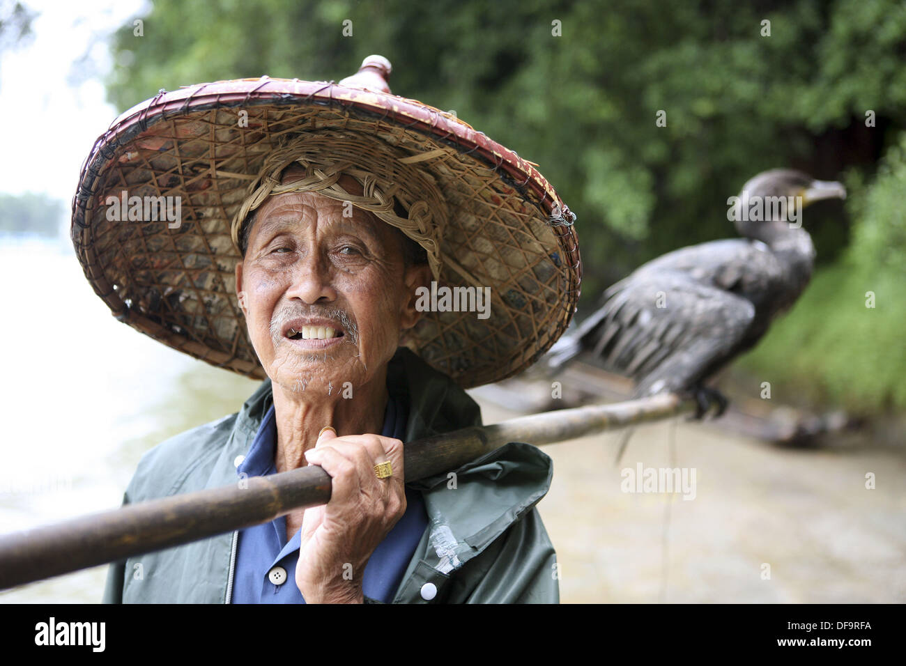Chinese cormorant fisherman. Yangshuo. China Stock Photo Alamy