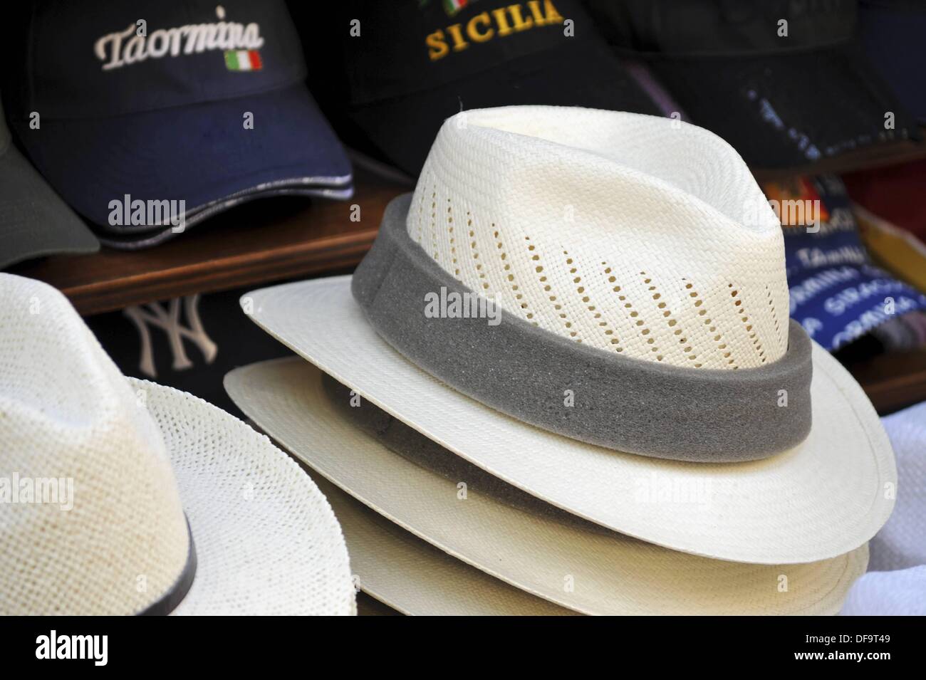 Outdoor Souvenir Hat Display Stock Photo Alamy