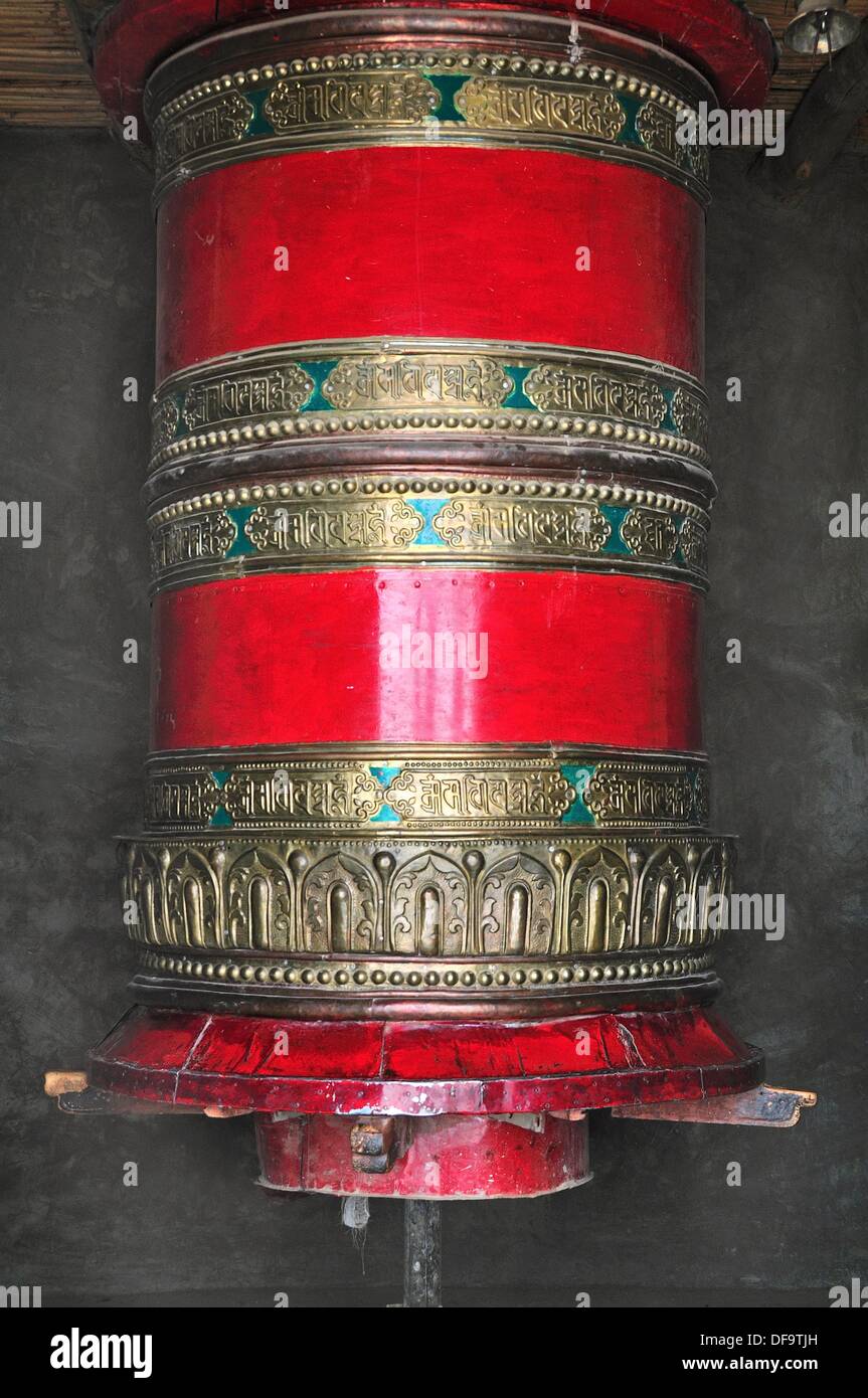 Big prayer wheel at Lamayuru Temple Stock Photo - Alamy
