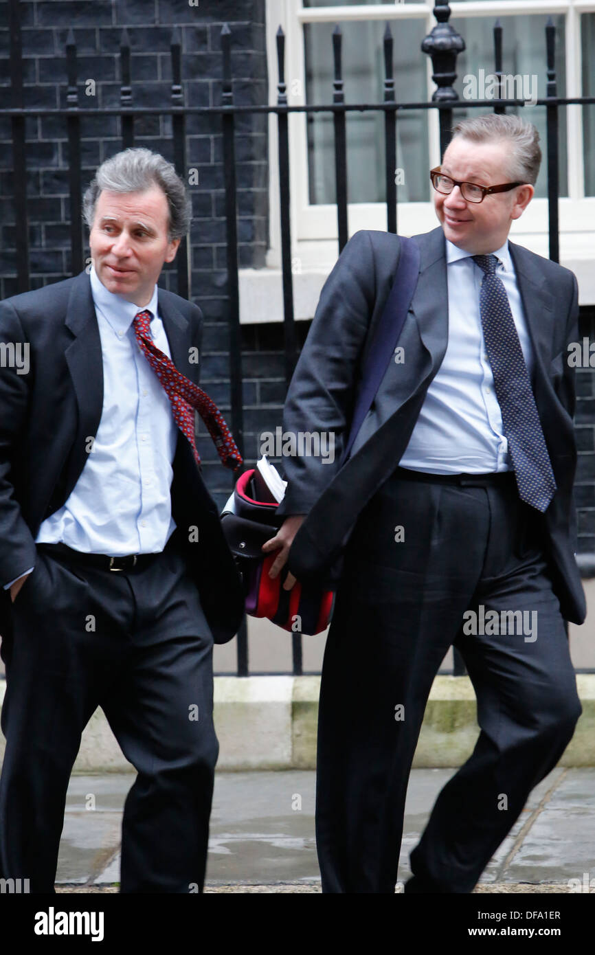 Minister for Government Policy Oliver Letwin (L) and  Education Secretary Michael Gove (R) leave number 10 Downing Street 5 Dece Stock Photo
