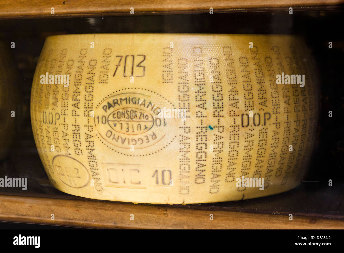 Whole wheel of Parmigiano Reggiano cheese, Reggio Emilia, Emilia Romagna, Italy Stock Photo