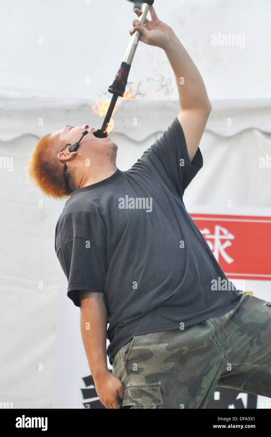 Ginowan (Japan) fireeating show Stock Photo Alamy