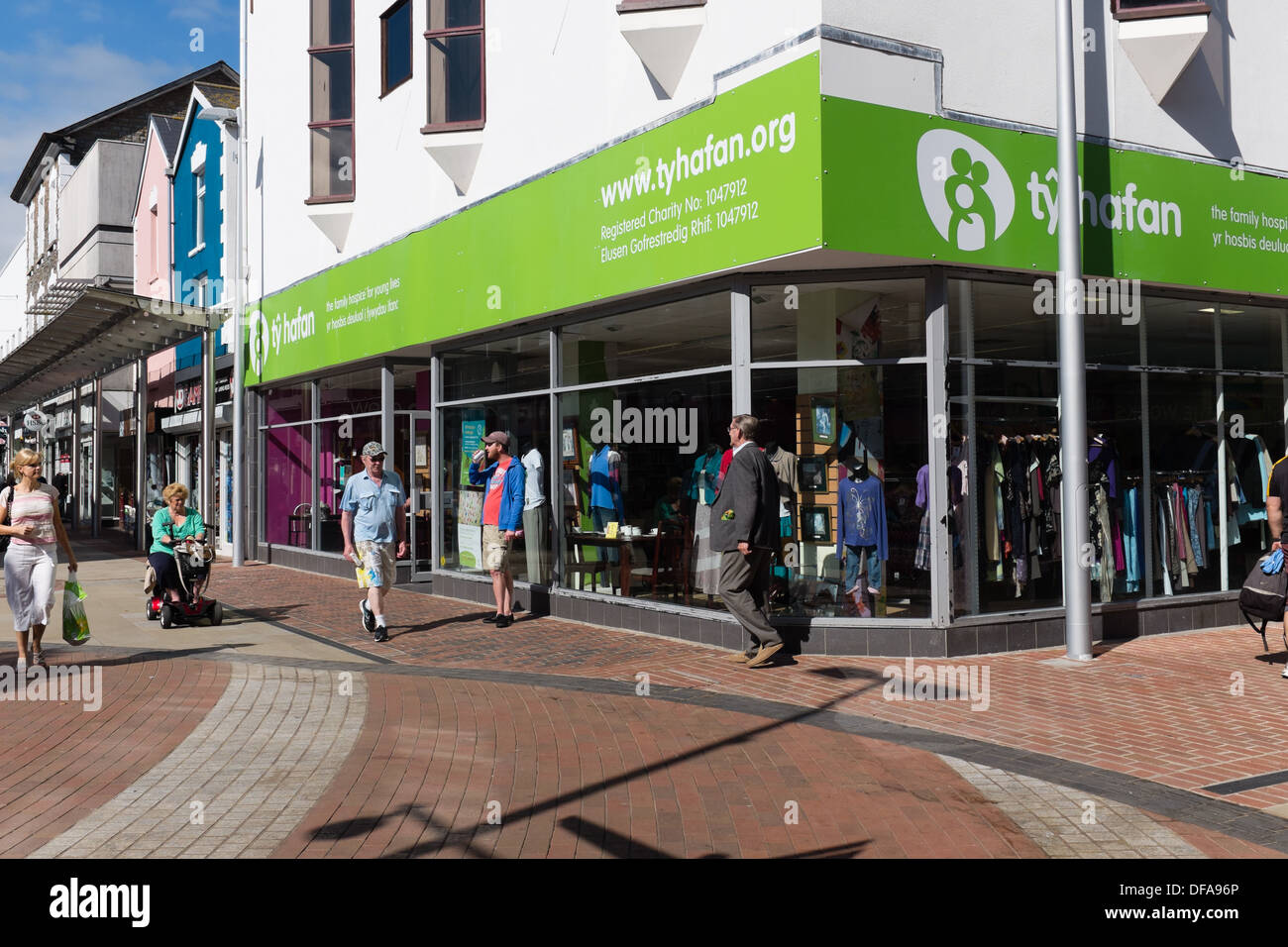 TY HAFAN welsh charity Shop in the centre of Llanelli, Carmarthenshire, Wales UK Stock Photo