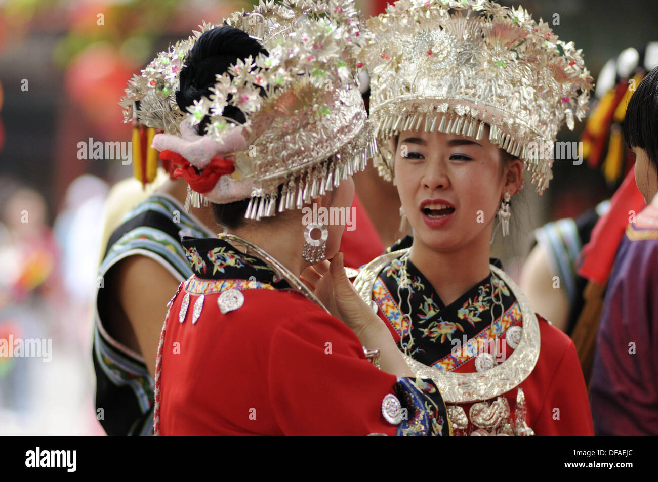 Yunnanese people hi-res stock photography and images - Alamy
