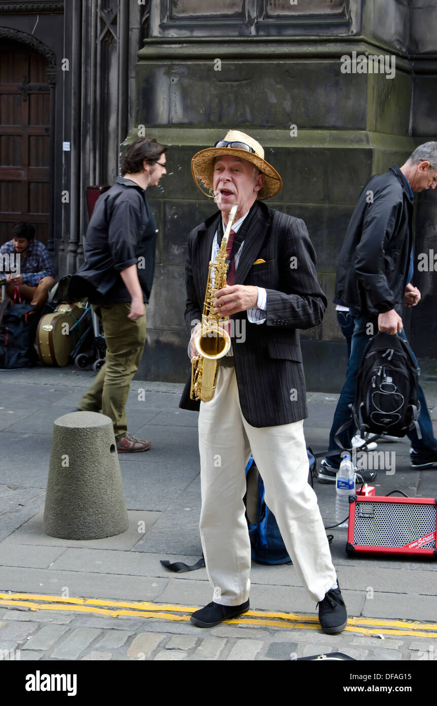 Royal mile street entertainer player hires stock photography and