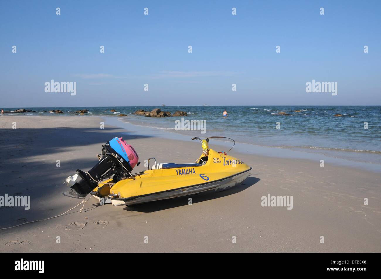 Yello Jetski On The Beach Of Hua Hin Stock Photo 61104128 Alamy