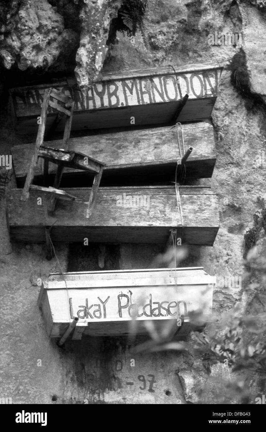 Hanging coffins of Sagada Stock Photo Alamy