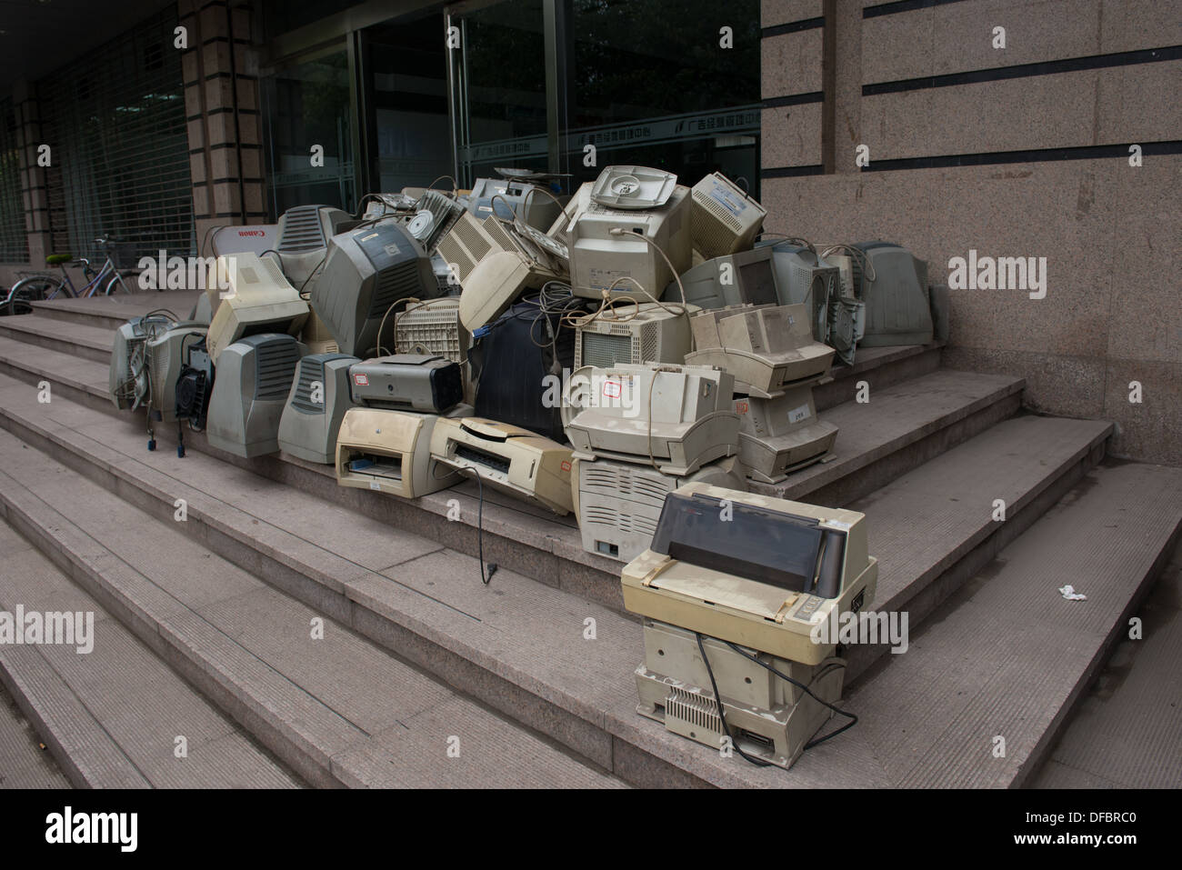 Taiyuan, Shanxi, China. A pile of computer monitors and printers. Stock Photo