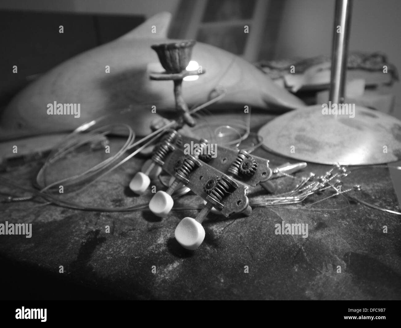 Guitar tuners in a guitar Stock Photo Alamy