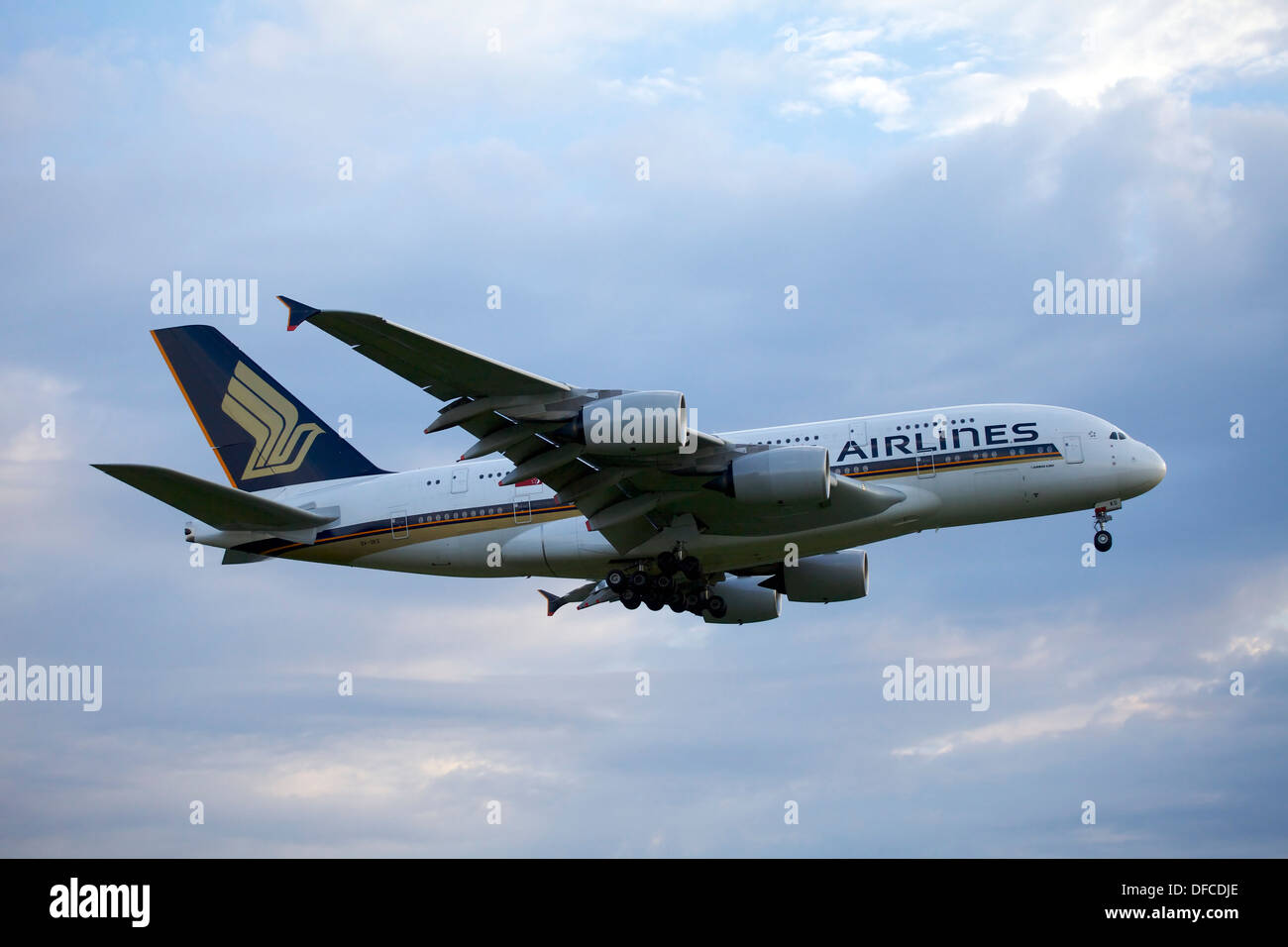 Singapore Airlines Airbus A380-841 9V-SKS Stock Photo