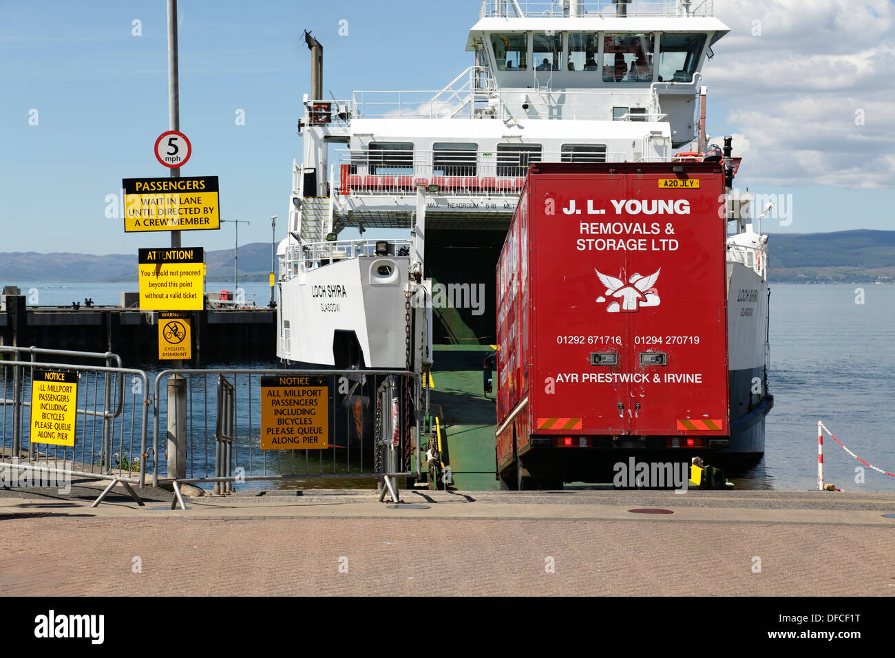 Removal Van High Resolution Stock Photography And Images Alamy
