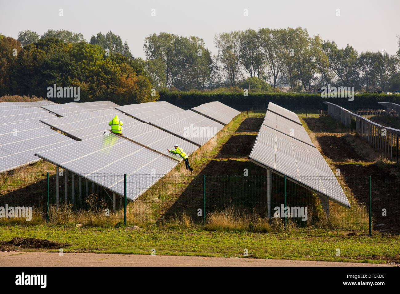 Wymeswold Solar Farm the largest solar farm in the UK at 34 MWp, on an ...