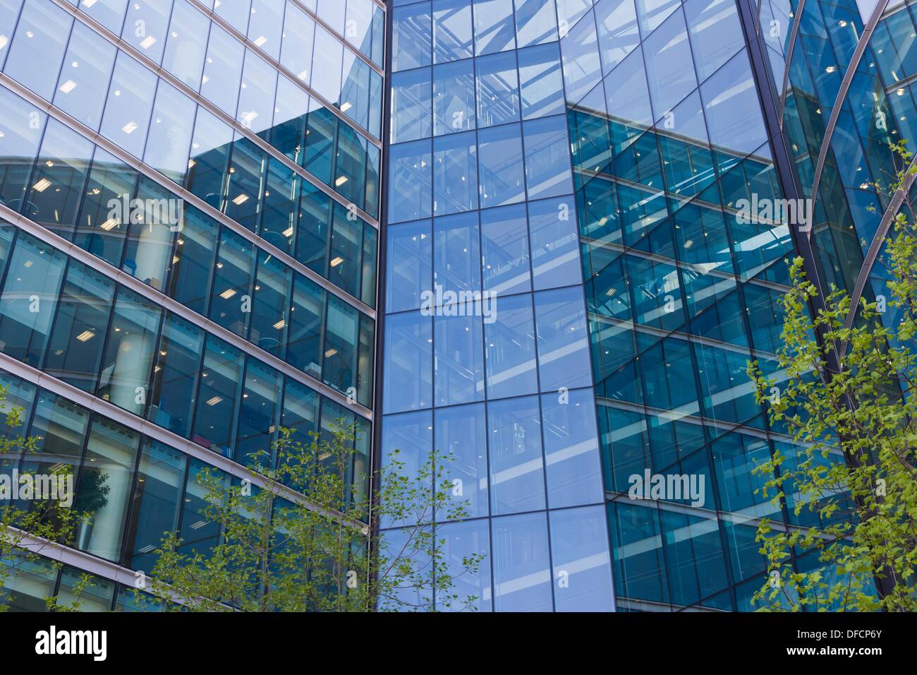 Ernst young more london place hi-res stock photography and images - Alamy