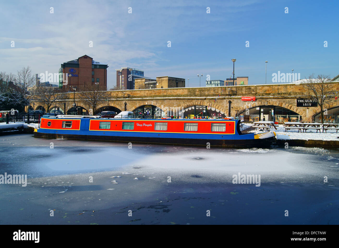 UK,South Yorkshire,Sheffield,Victoria Quays,Canal Basin,Hilton Hotel & Barge Stock Photo