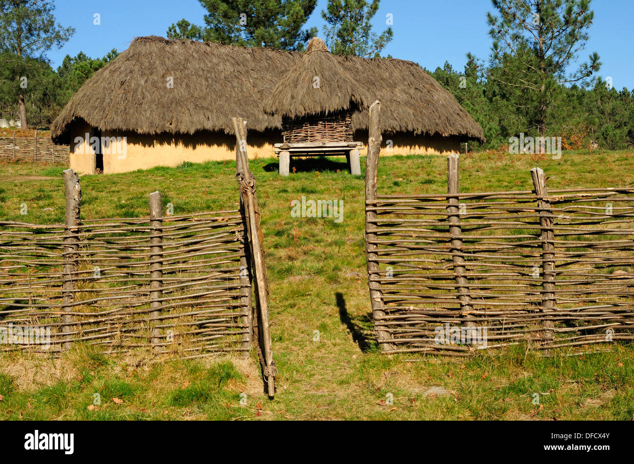 Recreation of a Bronze Age village in an archaeological park. Parque arqueoloxico da arte rupestre. Campo Lameiro, Galicia. Stock Photo