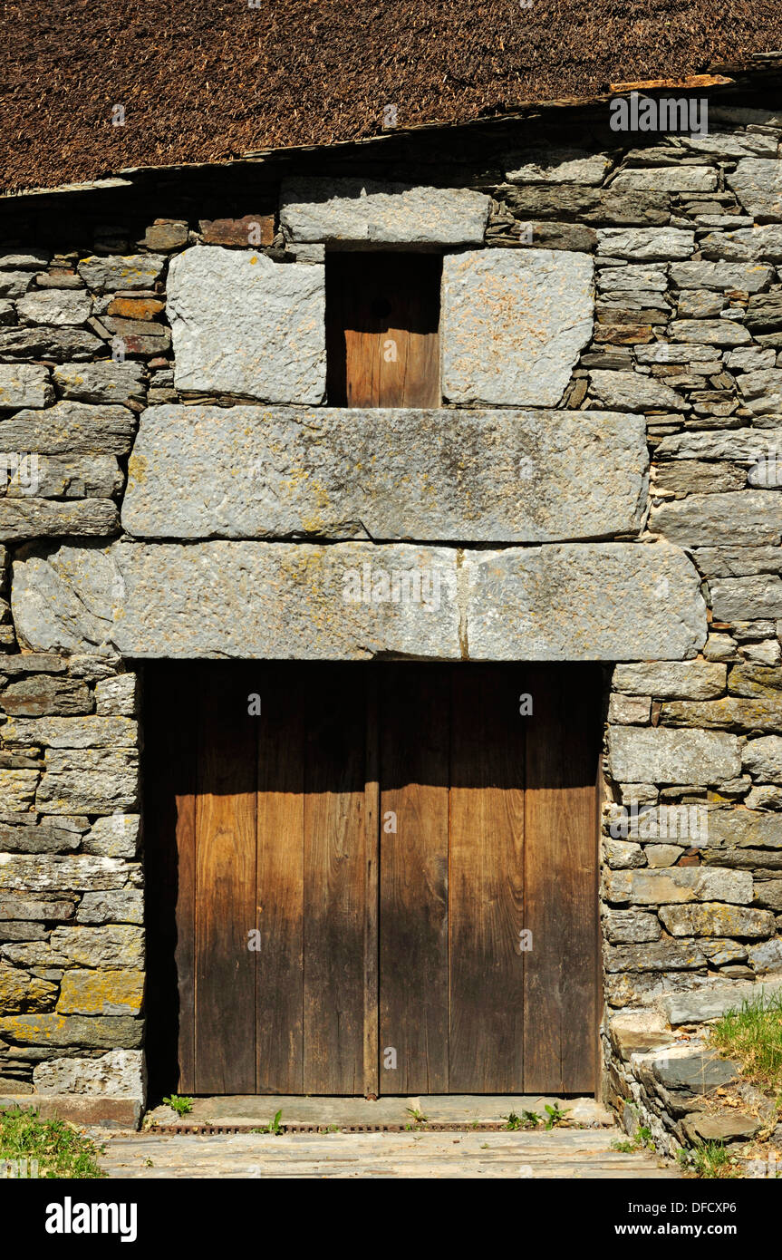 Traditional houses named 'pallozas' in the village of O Cebreiro, the Saint Jame´s way entrance to Galicia. Stock Photo