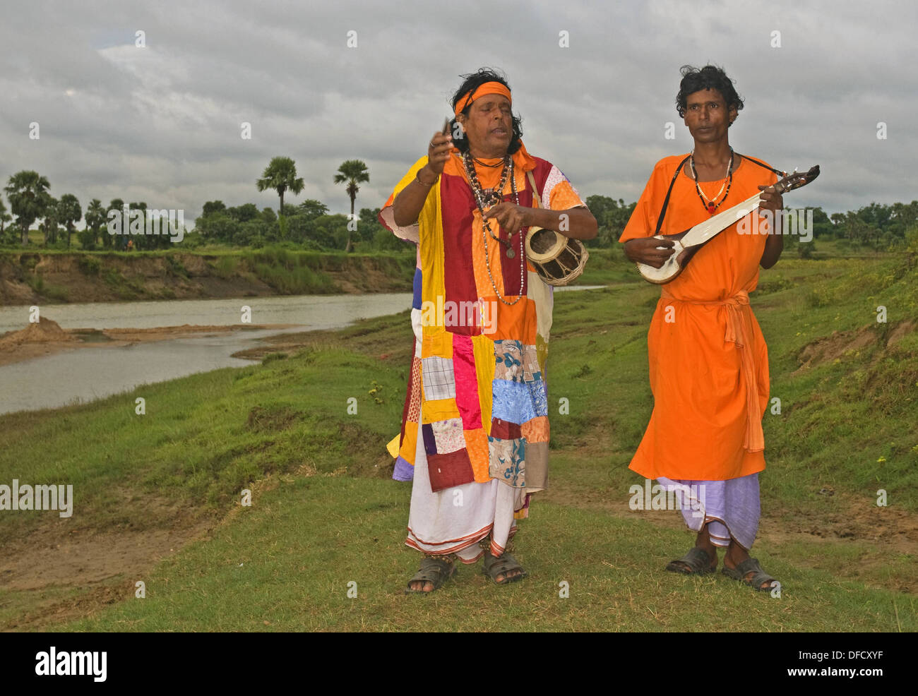 Baul Singers of santiniketan west Bengal India Stock Photo Alamy