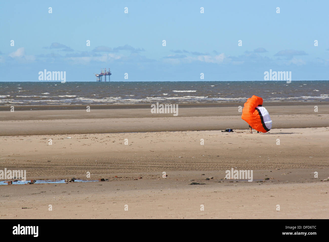 England oil platform hi-res stock photography and images - Alamy