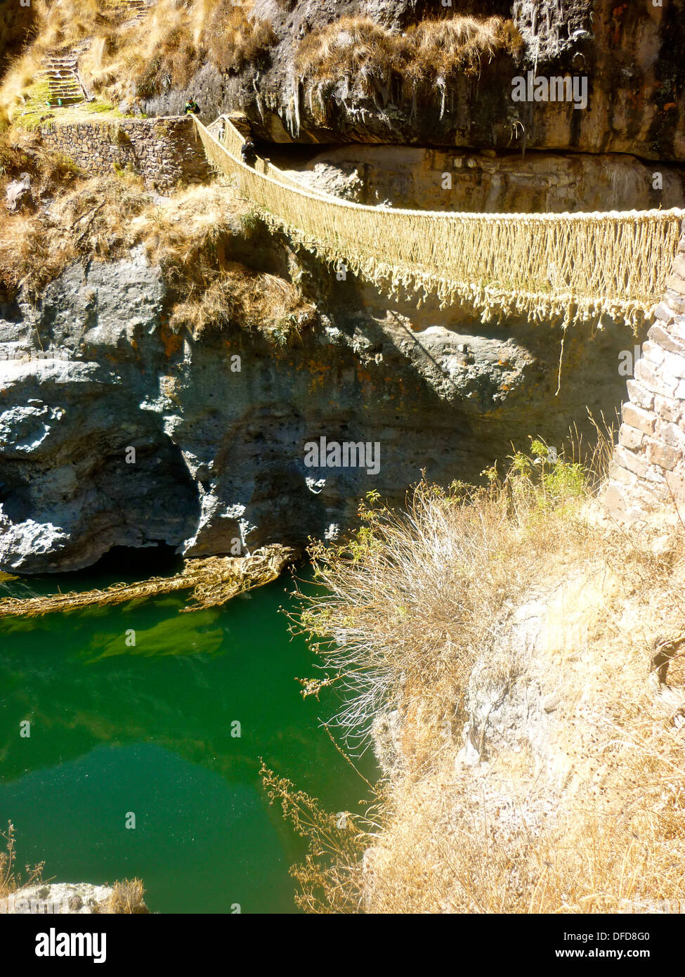 Inca rope bridge andes hi-res stock photography and images - Alamy