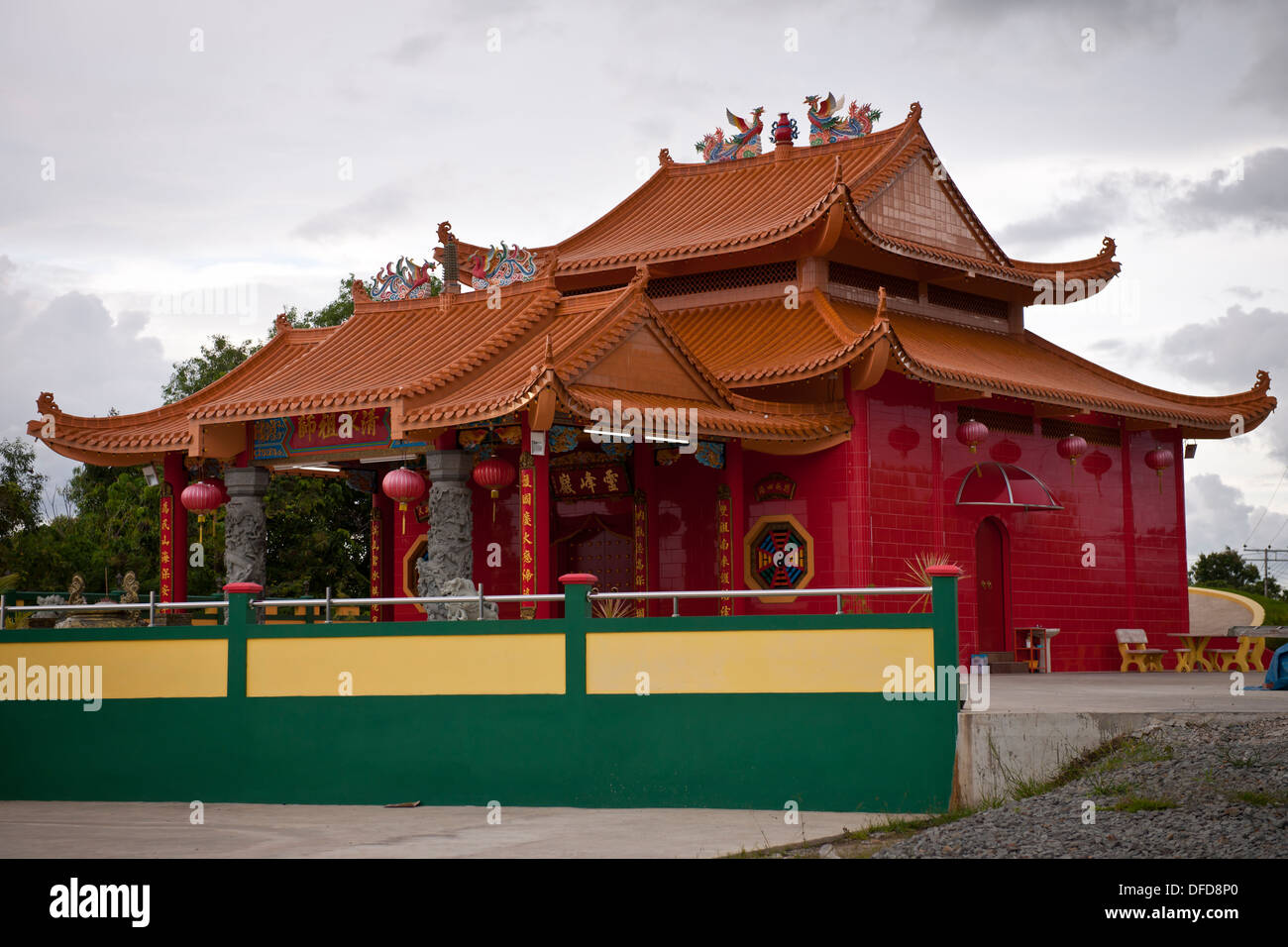 Chinese Temple Labuan Stock Photo Alamy