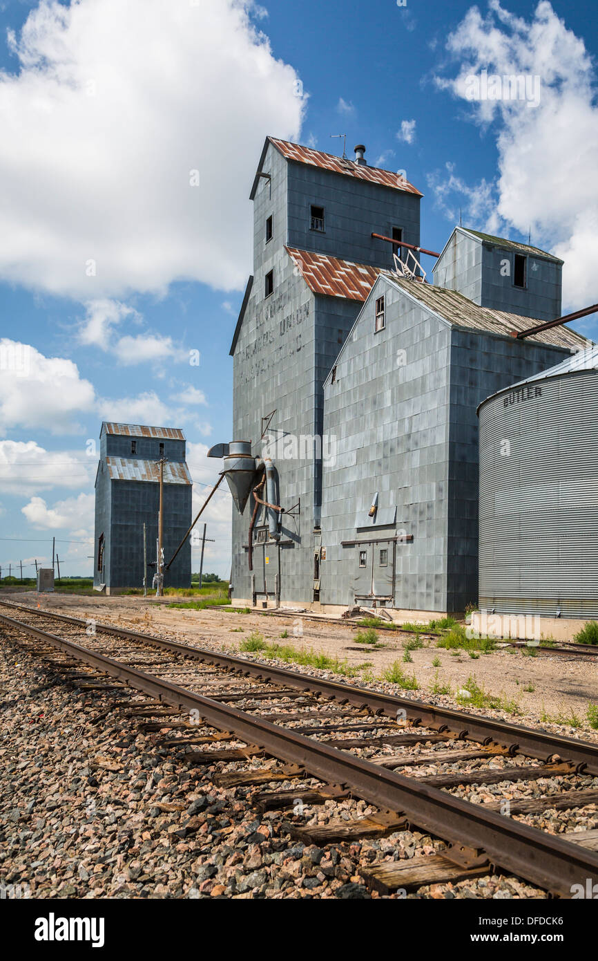 Old abandoned grain elevators at Knox, North Dakota, USA. Stock Photo