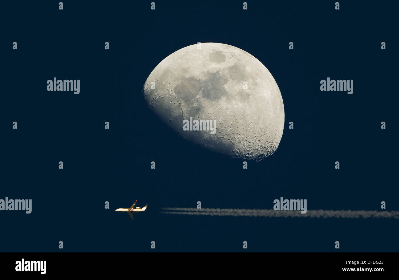 Cuarto Creciente Stock Photos & Cuarto Creciente Stock Images - Alamy Cuarto Creciente Stock Photos & Cuarto Creciente Stock Images - Alamy