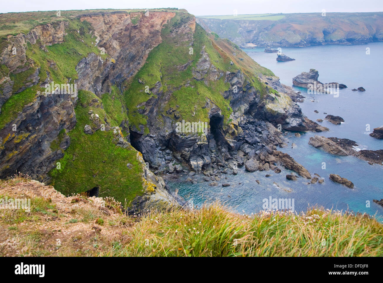 Hells´ Mouth cliffs and caves at Gwithian, Cornwall, England Stock Photo