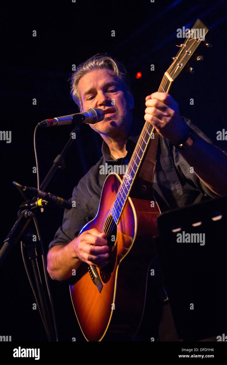 Milan Italy. 02th October 2013. The British singer Lloyd Cole performs live at Tunnel to present his new album 'Standards' Credit:  Rodolfo Sassano/Alamy Live News Stock Photo