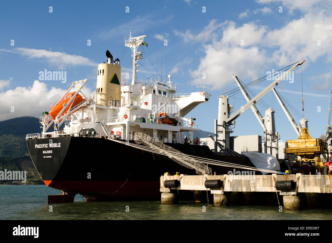 Oil tanker vessel hi-res stock photography and images - Alamy