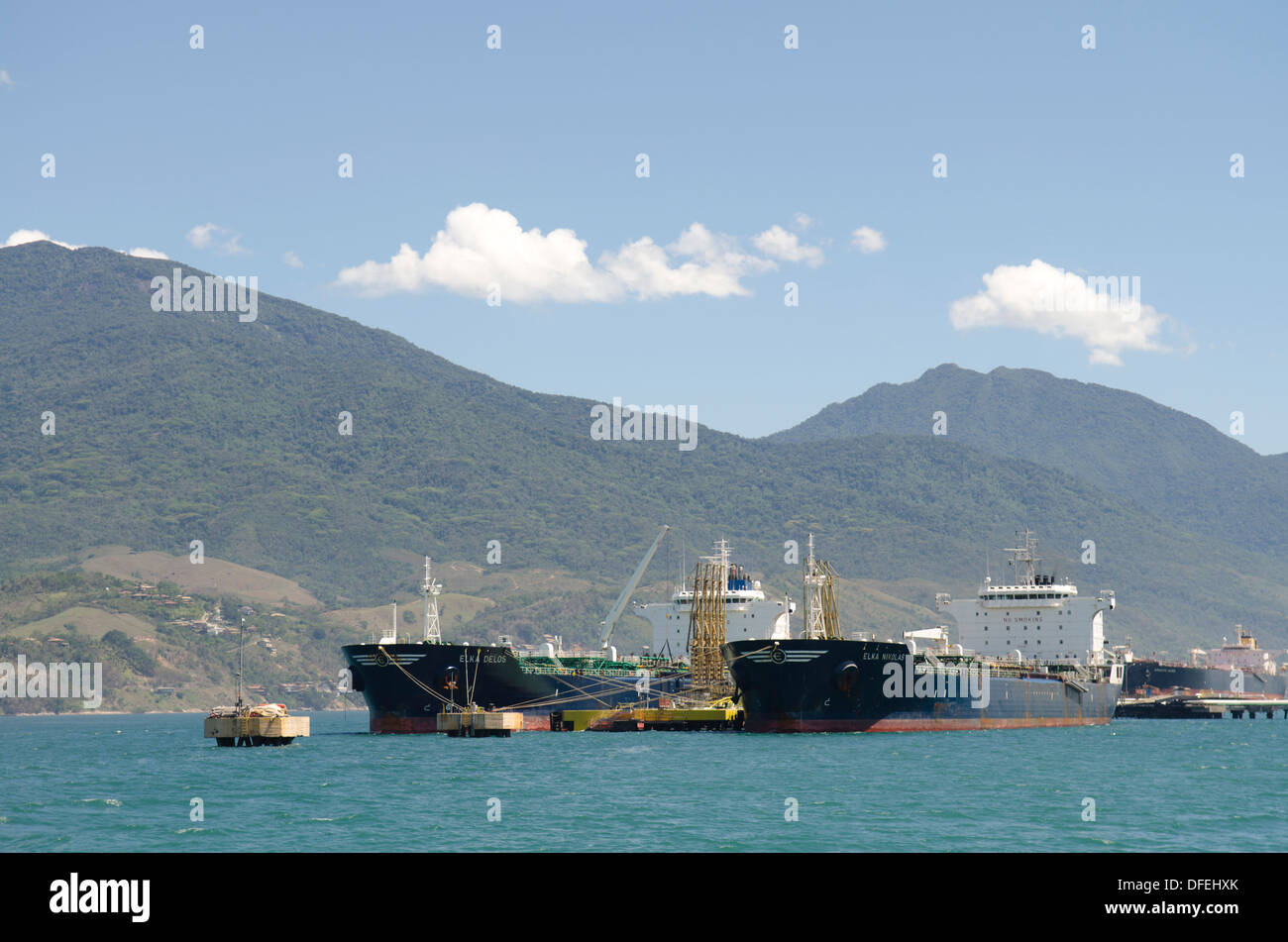 oil tanker vessels discharging offshore oil at TEBAR Petrobras terminal at Sao Sebastiao, Sao Paulo, Brazil Stock Photo
