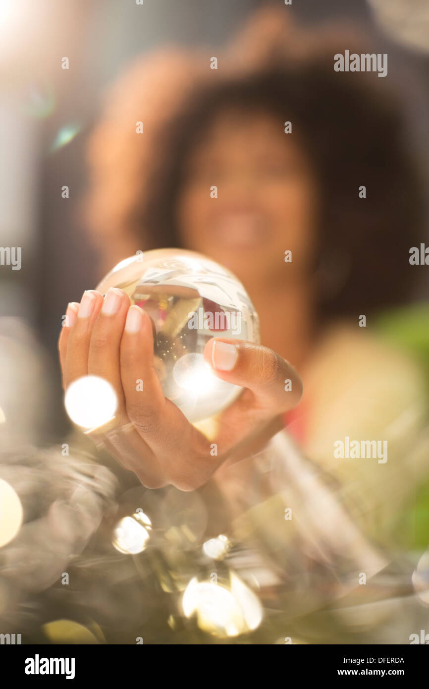 Crystal ball woman hi-res stock photography and images - Alamy