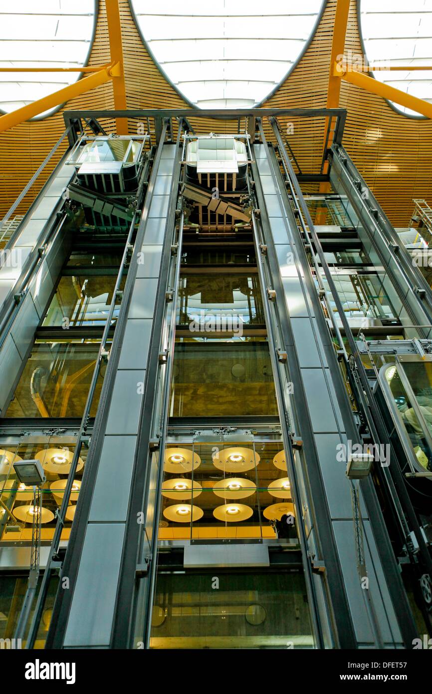 Terminal 4. MadridBarajas Airport. Madrid. Spain Stock Photo Alamy