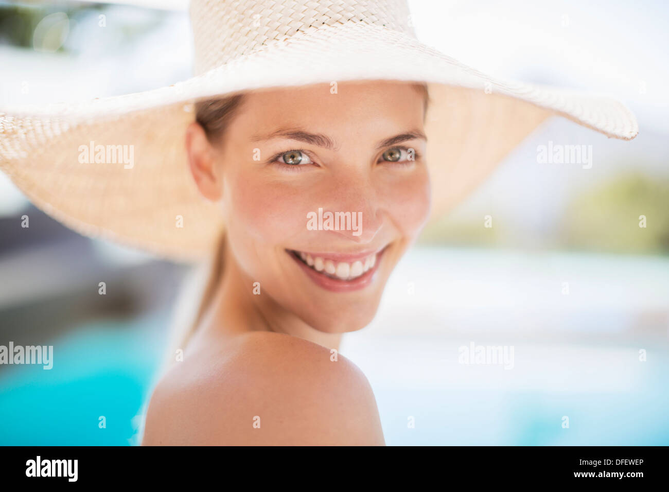 Portrait with sun hat hi-res stock photography and images - Alamy