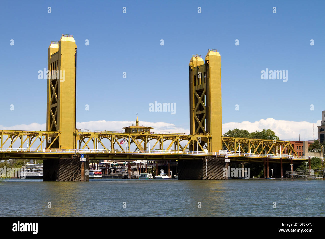 Vertical Lift Bridge High Resolution Stock Photography and Images Alamy