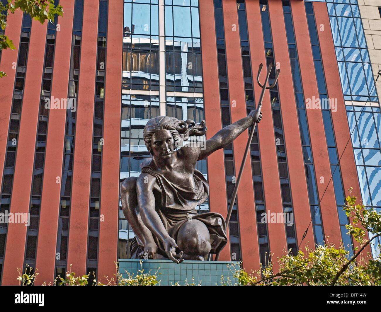 Portlandia statue hi-res stock photography and images - Alamy