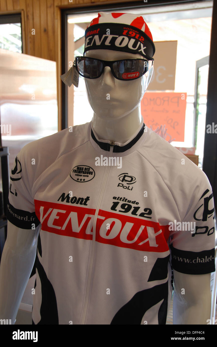 2012, a cycling jersey, sunglasses and hat on a dummy in a shop near the Mont Ventoux, Provence, France, branded with Mont VENTOUX and 1912, which is its metres in height.  Mont Ventoux is famous as a mountain stage of the Tour de France cycle race and visited by thousands every year as the mountain and surrounding area is a mecca for amateur cyclists to ride on. Stock Photo