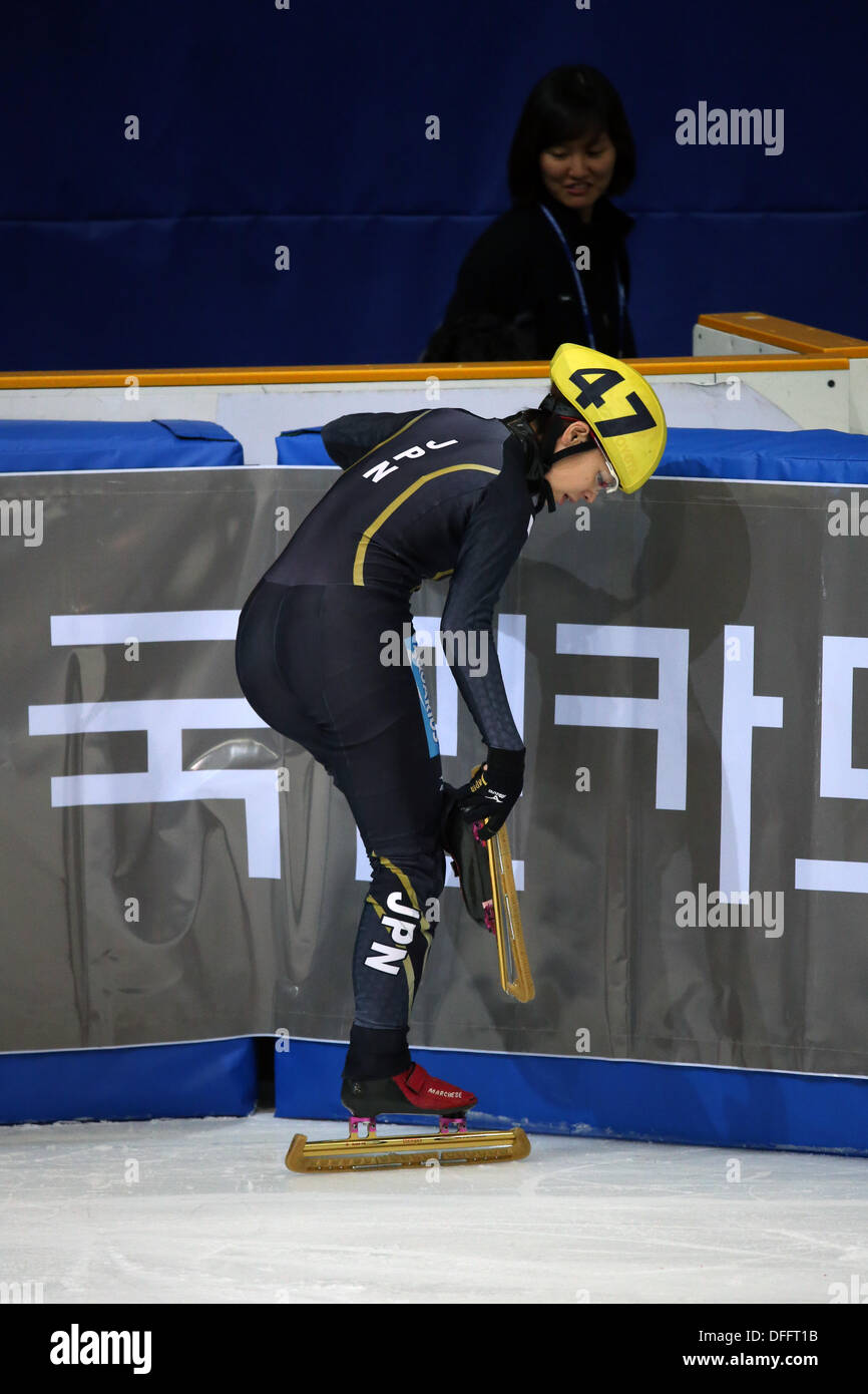 Ayuko Ito (JPN), OCTOBER 3, 2013 Short Track during the Ladies 500m
