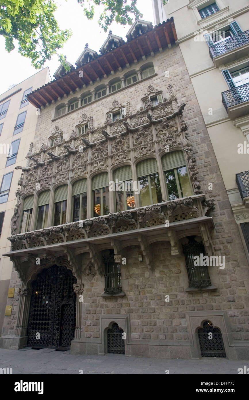 Palau del Baró de Quadras (architect Puig i Cadafalch). Barcelona