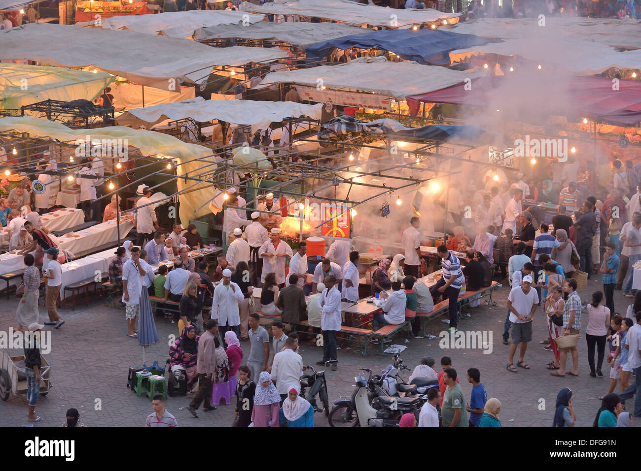 Food stalls in the Djemaa el Fna market square, Marrakesh, Marrakesh-Tensift-El Haouz region, Morocco Stock Photo
