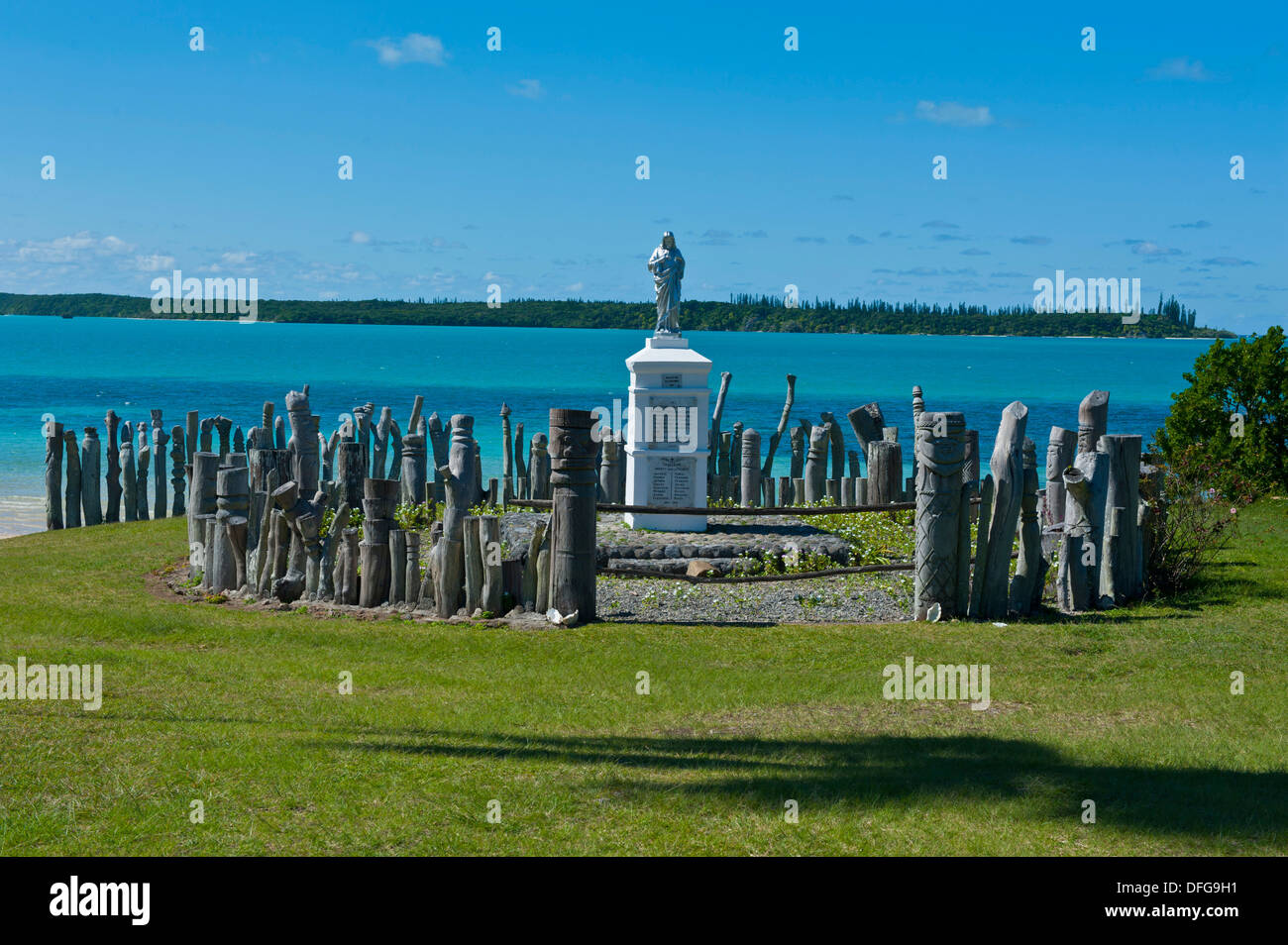 Traditional Christian statue, Île des Pins, New Caledonia, France Stock Photo