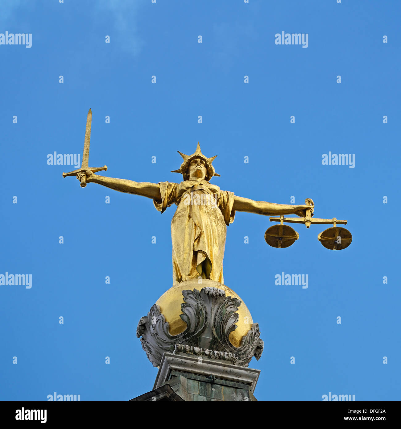 Statue of justice uk High Resolution Stock Photography and Images Alamy