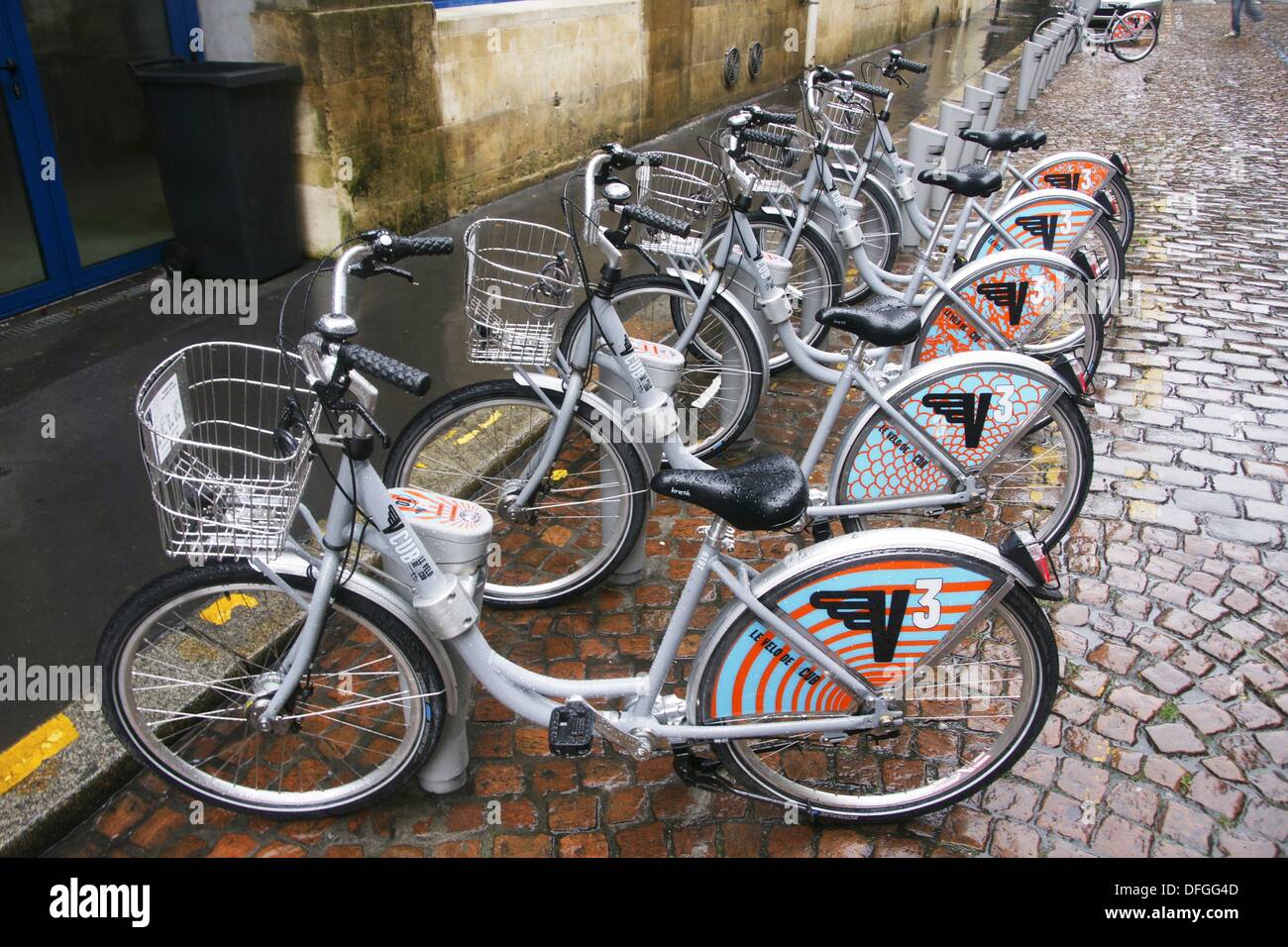 ´Le velo de Cub´ bicyles for free use, Bordeaux, Gironde, Aquitaine, France Stock Photo