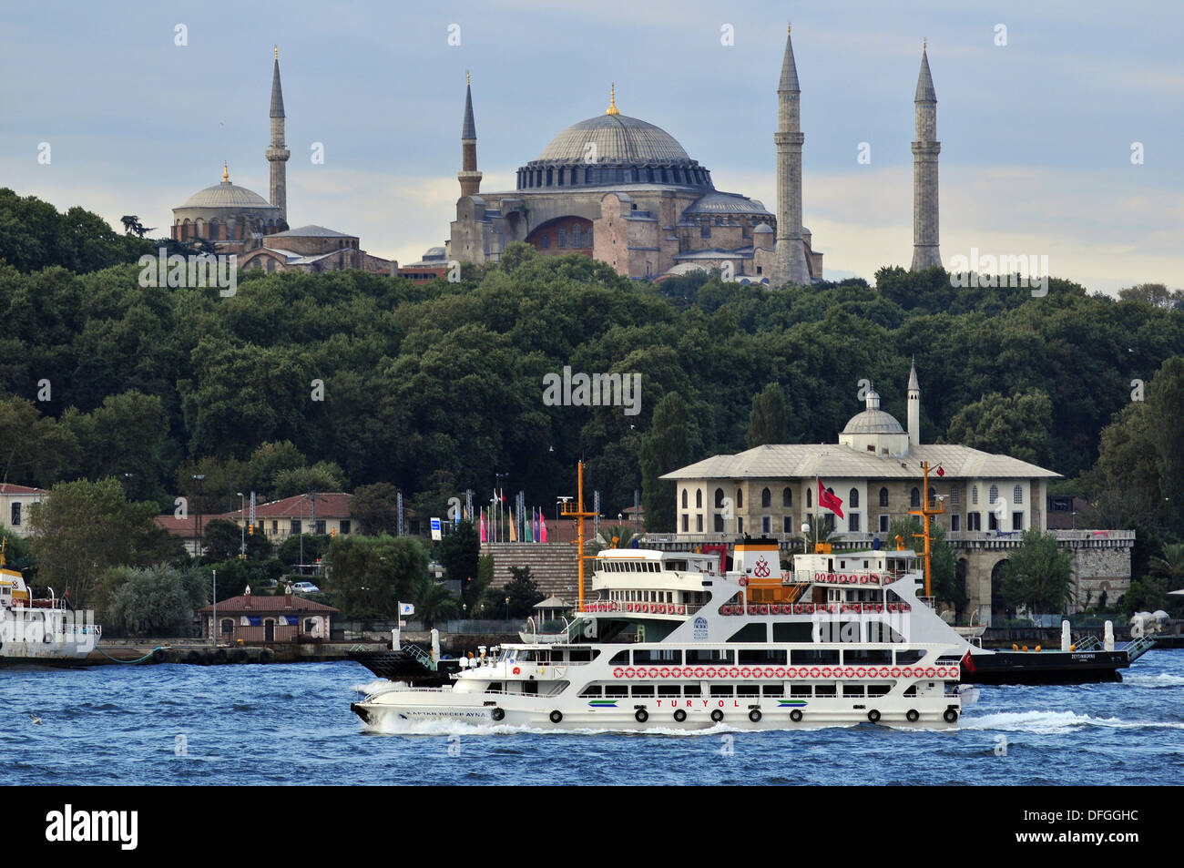 Passenger ferry on golden horn hi-res stock photography and images - Alamy