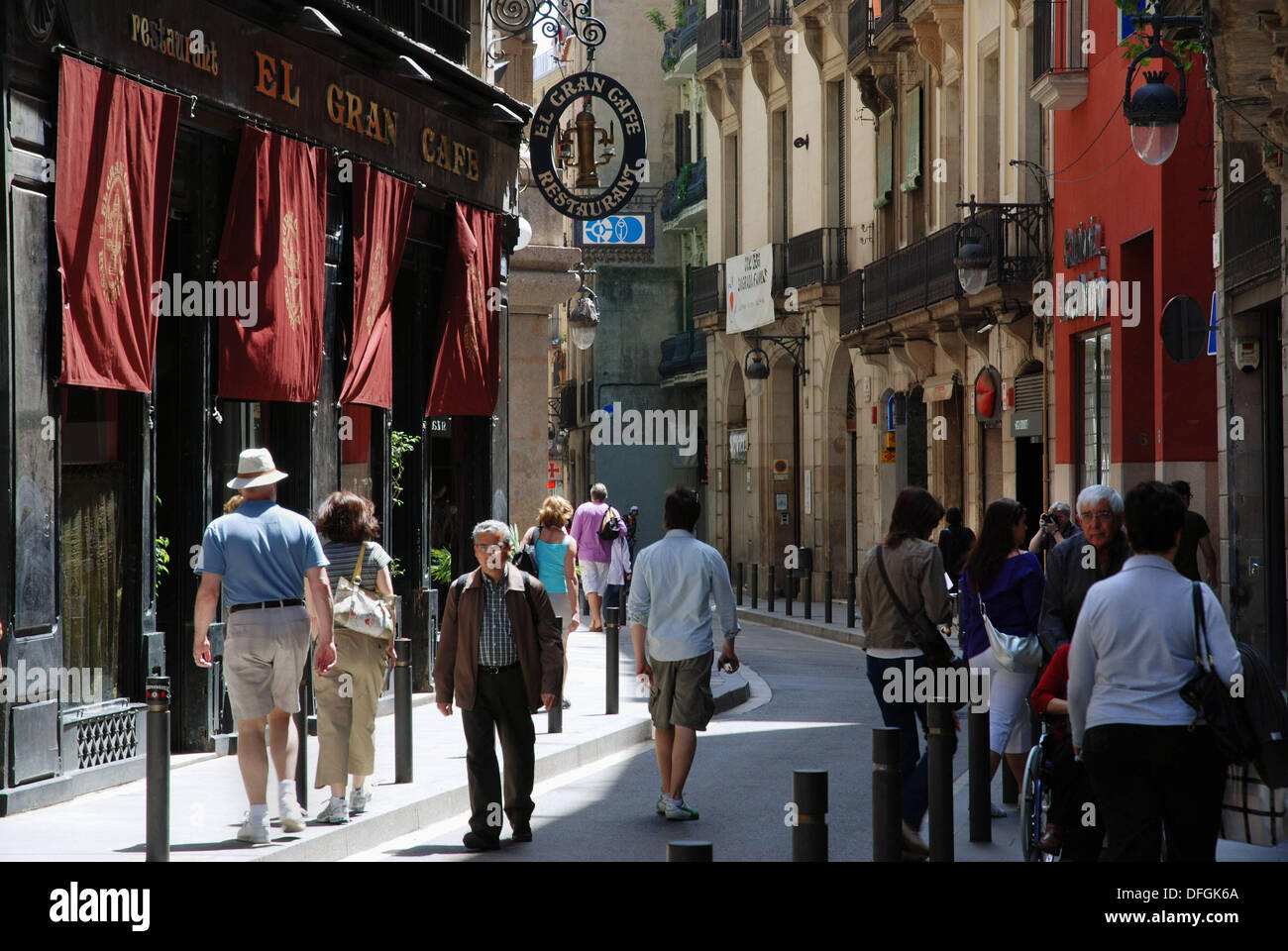 Avinyo street hi-res stock photography and images - Alamy