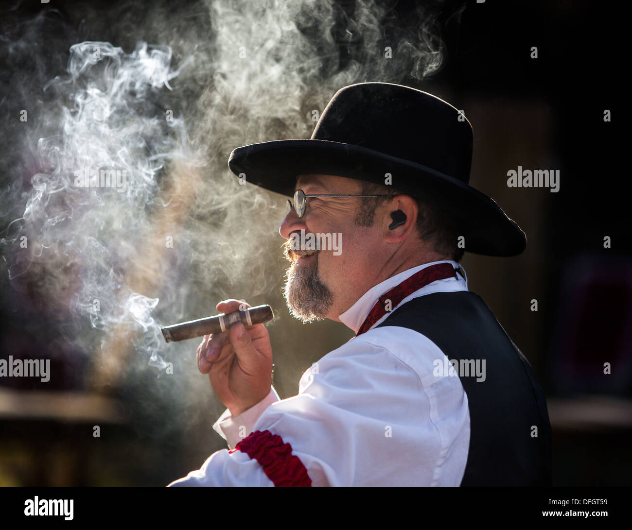 Cowboy smoking cigar hi-res stock photography and images - Alamy