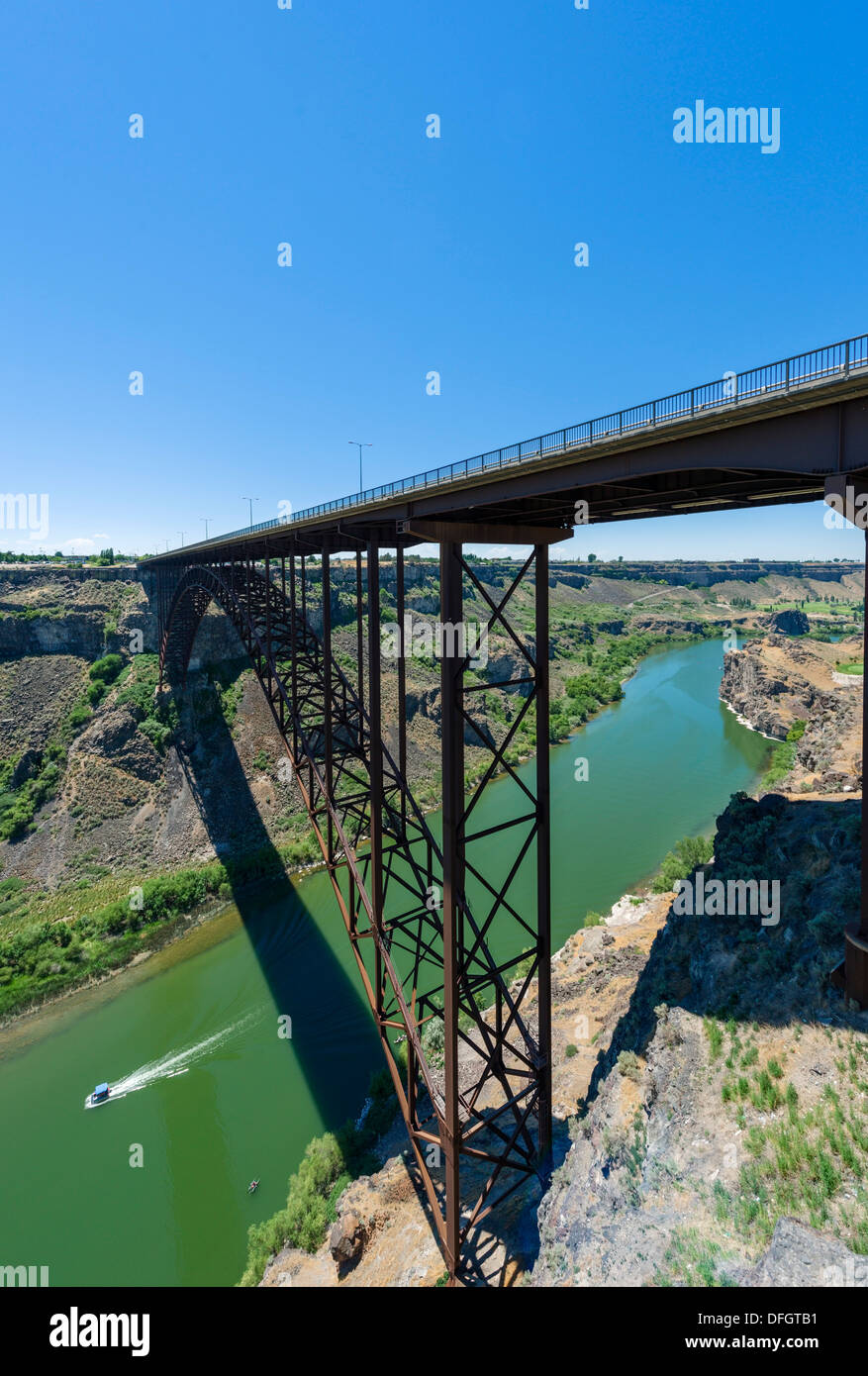 Perrine Bridge over the Snake River Canyon, a well known spot for BASE jumping, Twin Falls, Idaho, USA Stock Photo
