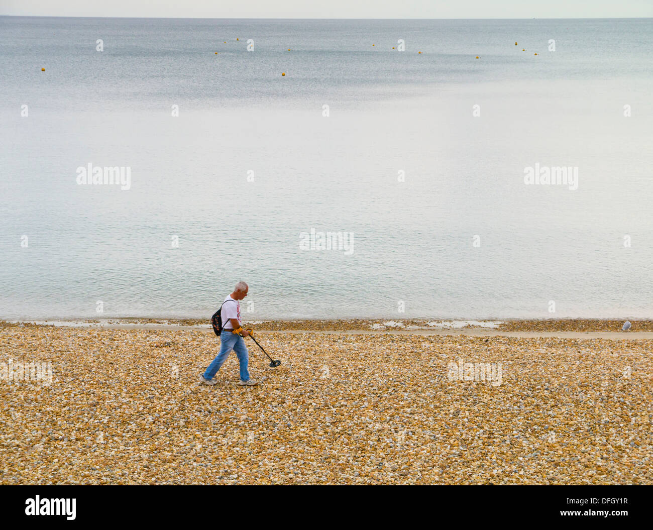 Metal detector beach hires stock photography and images Alamy