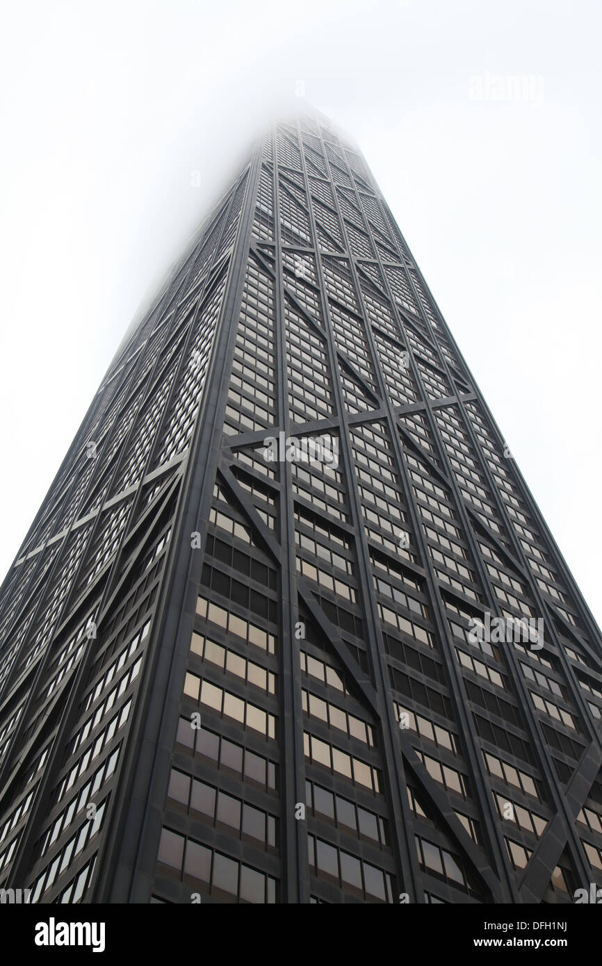 John Hancock Center Chicago disappearing into cloud Stock Photo