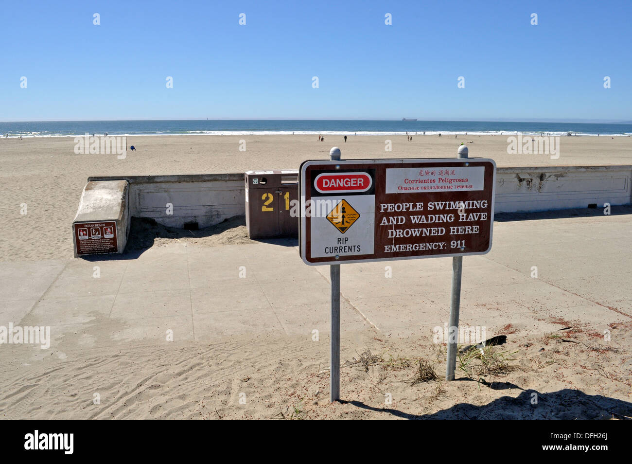Danger rip currents warning sign Ocean Beach, San Francisco Stock Photo